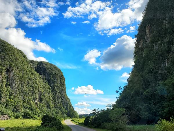 Cycle tour in Cuba