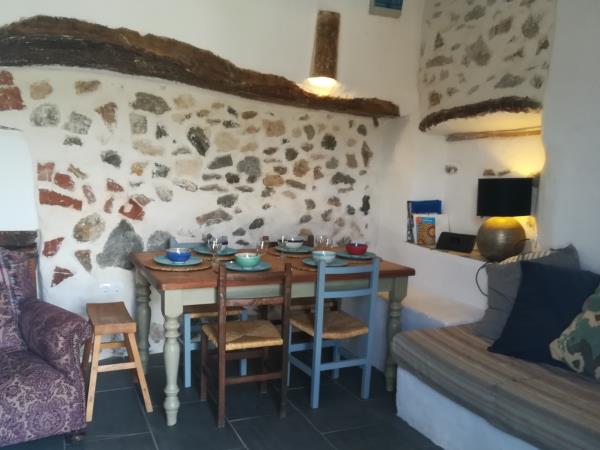 Rural B&B farmhouse in Lubrin, Spain