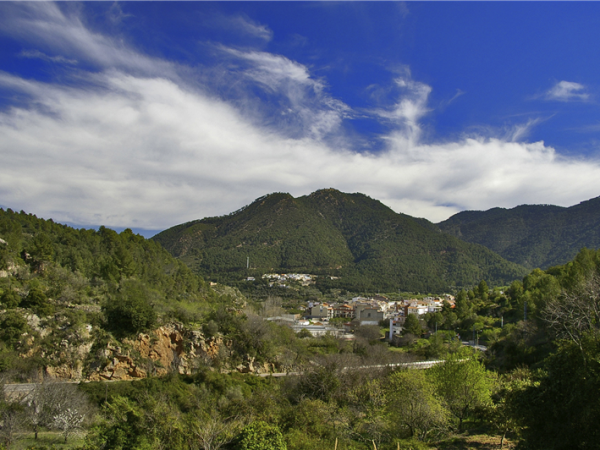 Andorra to Spain hiking vacation