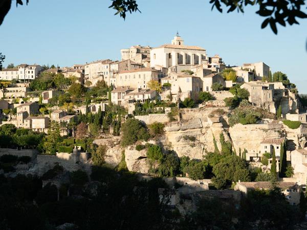 E-bike cycling vacation in Provence