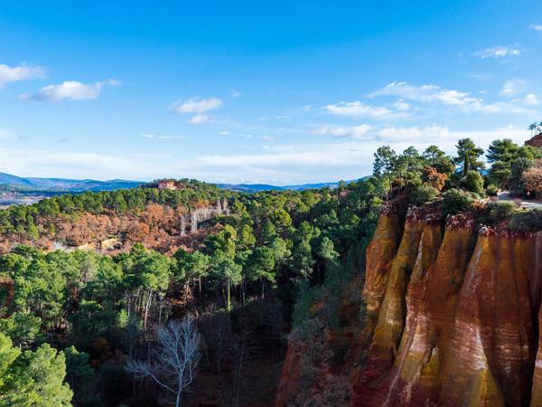 E-bike cycling vacation in Provence