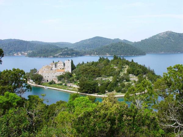Small group cycling vacation in Croatia