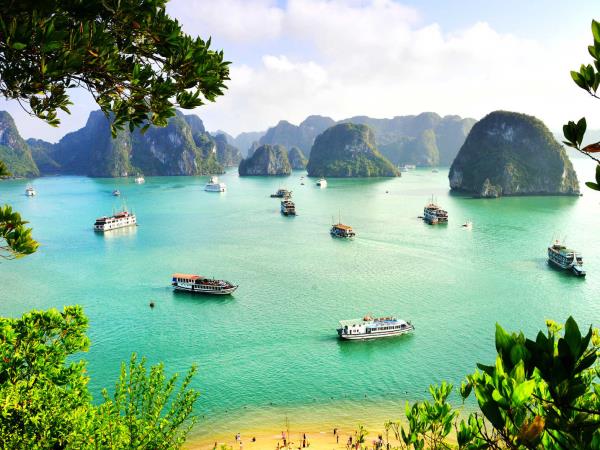 Vietnam adventure vacation, Pho, Fun & Sun