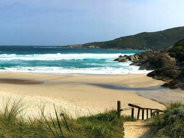 Bibbulmun Track guided group walk, Australia