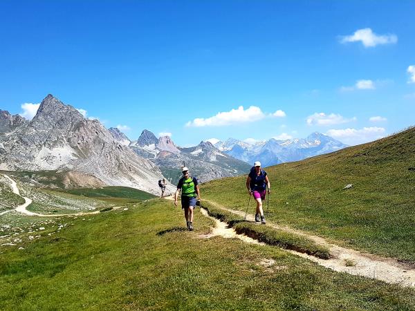 Alpine GR5 guided walking vacation in France
