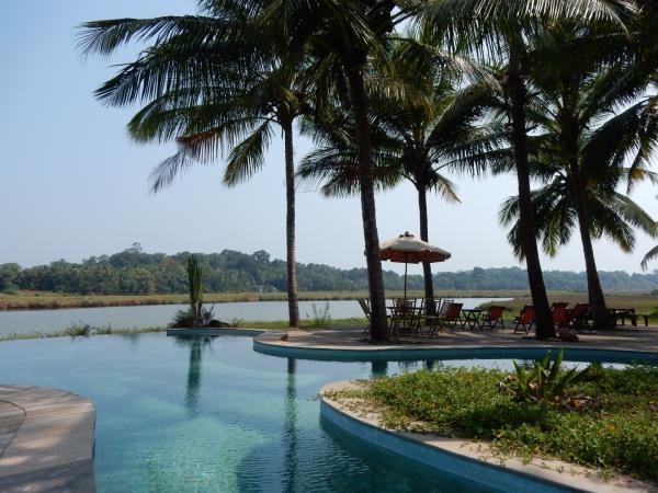 Central and Western India vacation, rural life