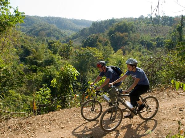 Northern Thailand to Laos cycling vacation