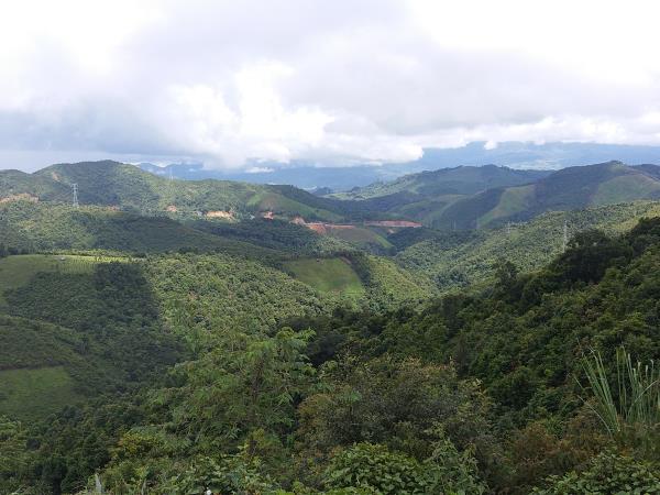 Northern Laos cycling tour, culture & waterfalls