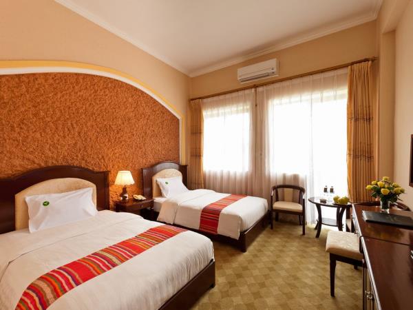 Vietnam & Laos cycling tour, Hanoi to Luang Prabang