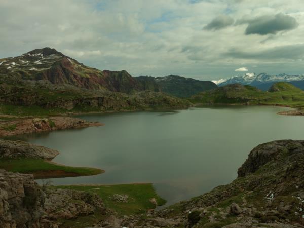 Learn spanish and walking vacation in the spanish Pyrenees