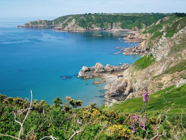 Guernsey walking vacation