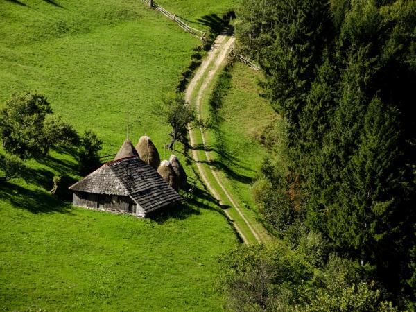 Walking vacation in Romania National Parks