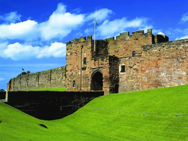Hadrian's Wall National Trail walking vacation