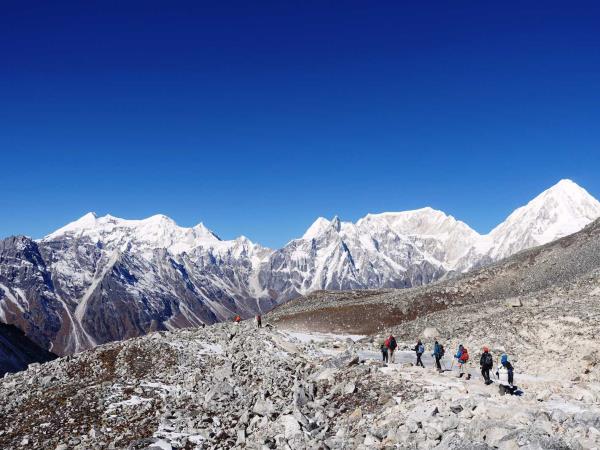 Manaslu Circuit hiking vacation, Nepal