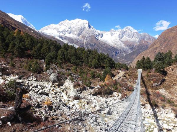 Manaslu Circuit hiking vacation, Nepal