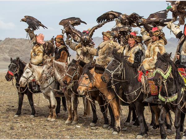 Eagle festival tour in Mongolia