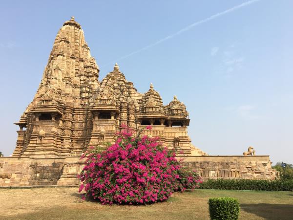 Off the beaten track vacation in Central India