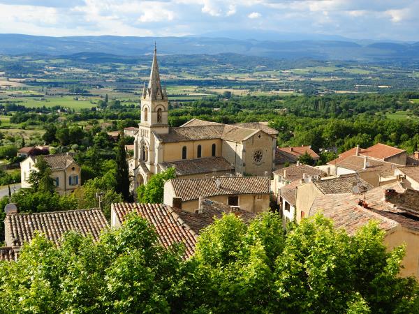 Luberon self guided cycling vacation in France