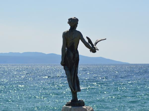 Croatia walking vacation, castles to coast