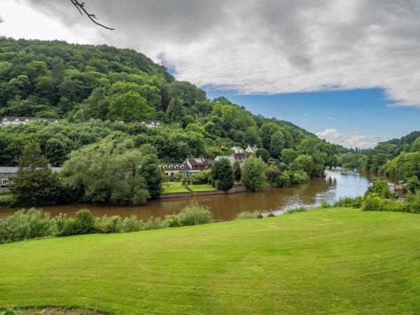 Offa's Dyke path walking vacation