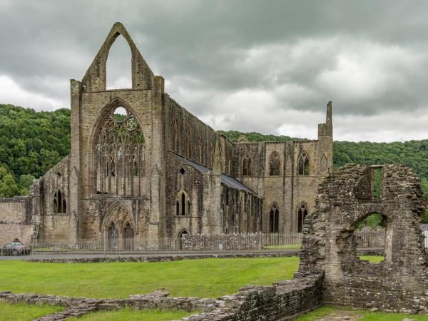 Offa's Dyke path walking vacation