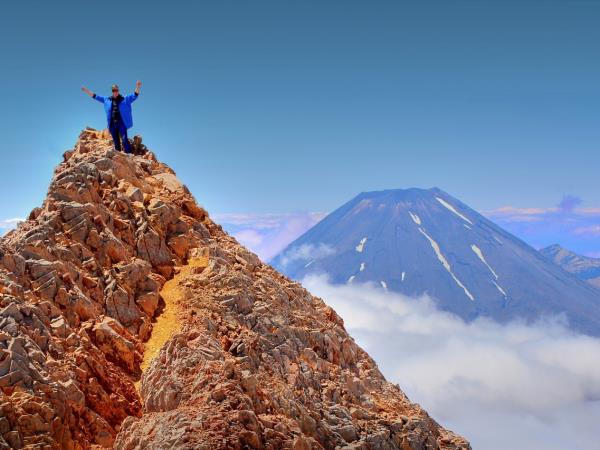 New Zealand culture & trekking self drive tour