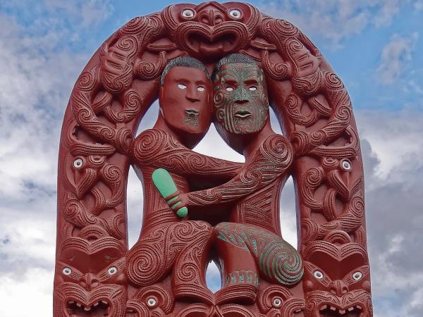 New Zealand culture & trekking self drive tour