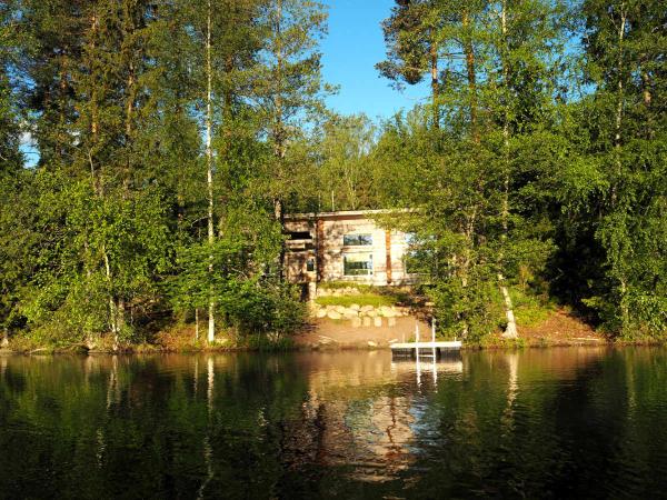 Helsinki & log cabin vacation in Finland