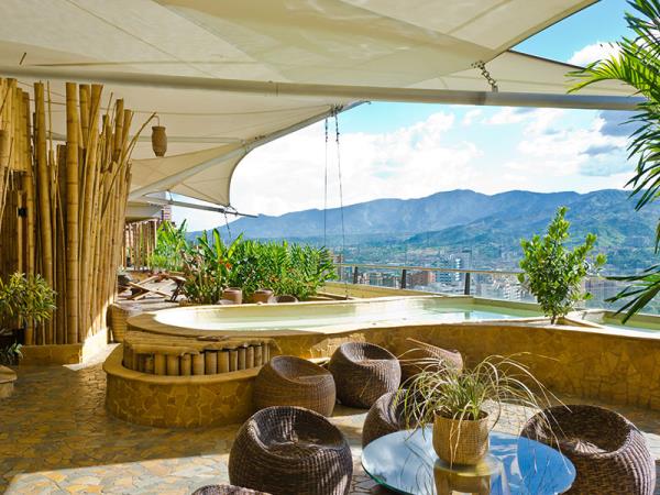 Colombia tailor made vacation, culture and coast