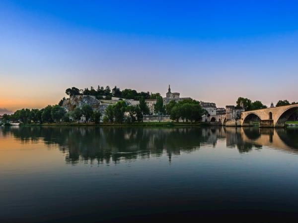 Avignon hiking vacation in France