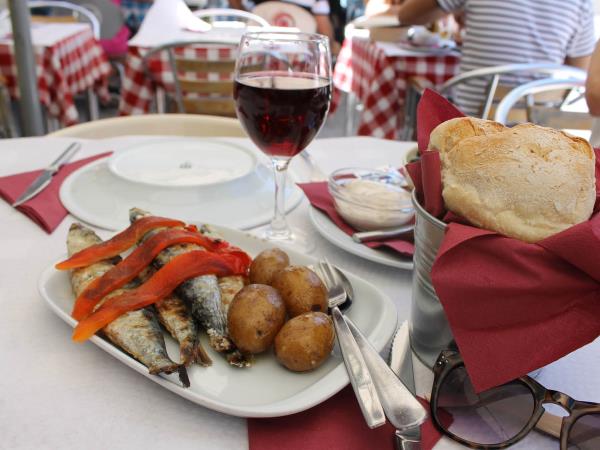 Portugal palaces and coast walks vacation