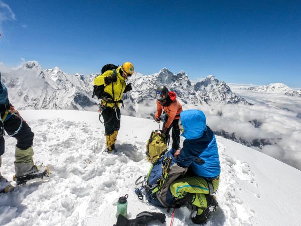 Ama Dablam expedition in Nepal