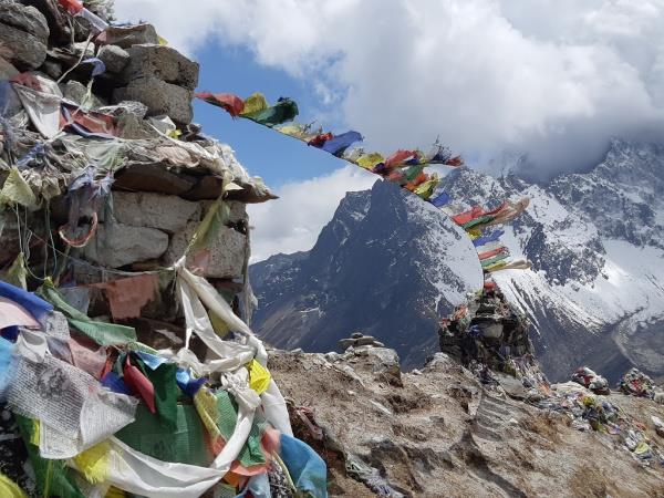 Island Peak & Everest Base Camp hiking expedition