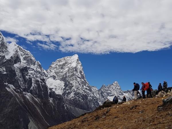 Island Peak & Everest Base Camp hiking expedition
