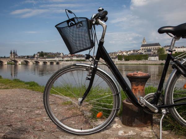 Loire Valley by bike vacation
