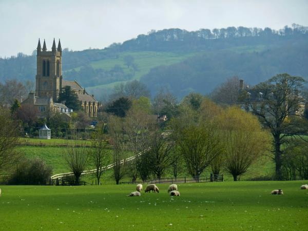 Cotswolds hiking vacation in England
