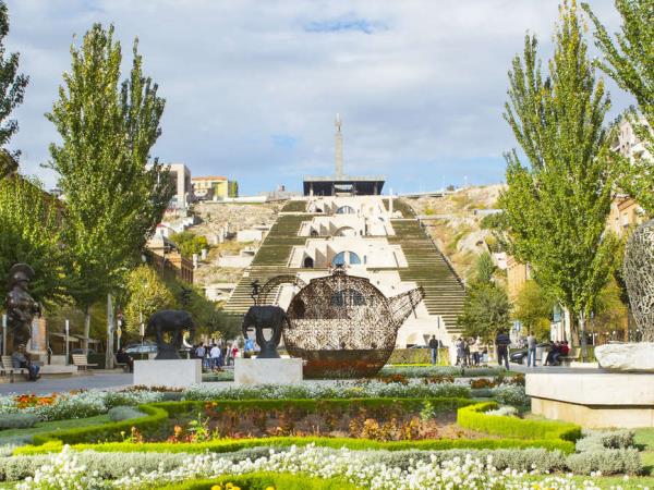 Armenia walking tour, one foot in Armenia