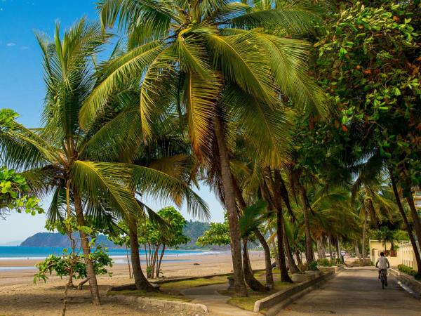 Costa Rica cycling tour