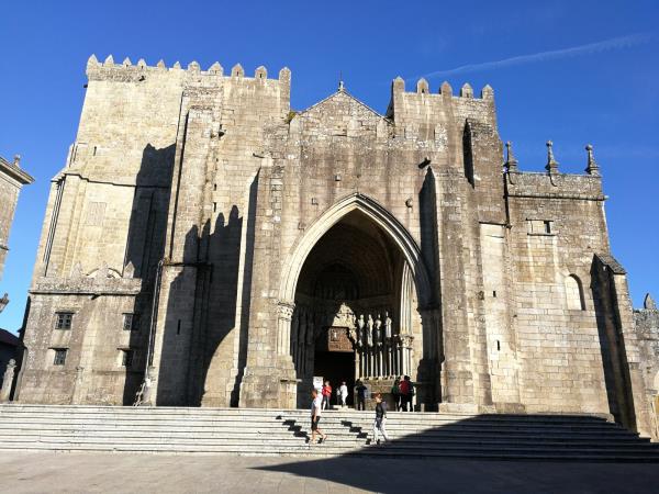 Easy Camino de Santiago hiking vacation