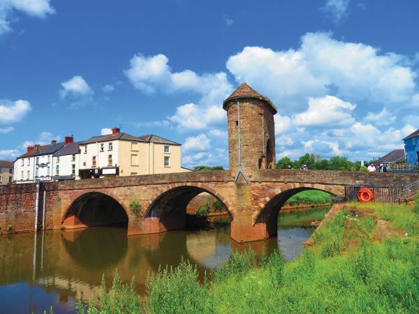 Offa’s Dyke walking holiday in Wales & England