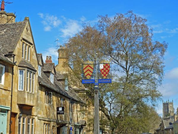 Cotswolds cycling holiday
