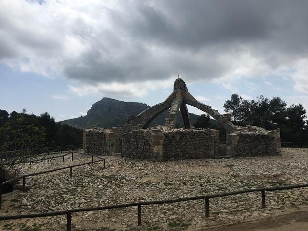 Sierra de Mariola walking vacation in Costa Blanca