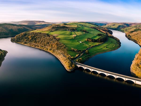 Peak District cycling holiday, England