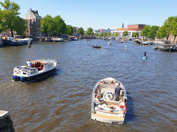 Amsterdam cycling tour in Holland