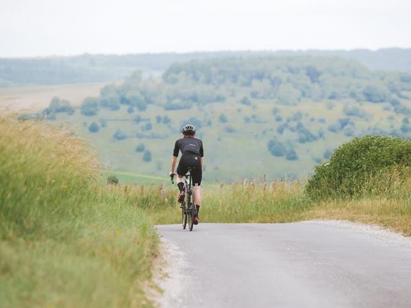Electric bike cycling vacation in Sussex
