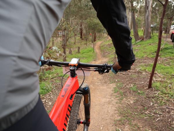 Mountain biking tour in Victoria