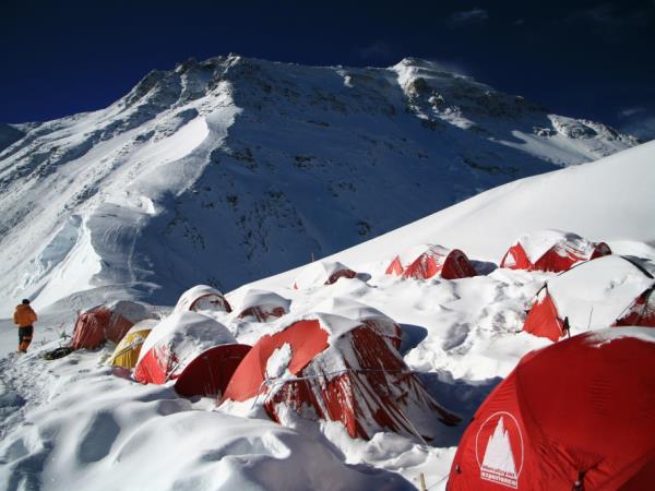 Mount Everest expedition north ridge route