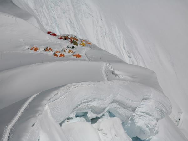 Mount Everest expedition north ridge route