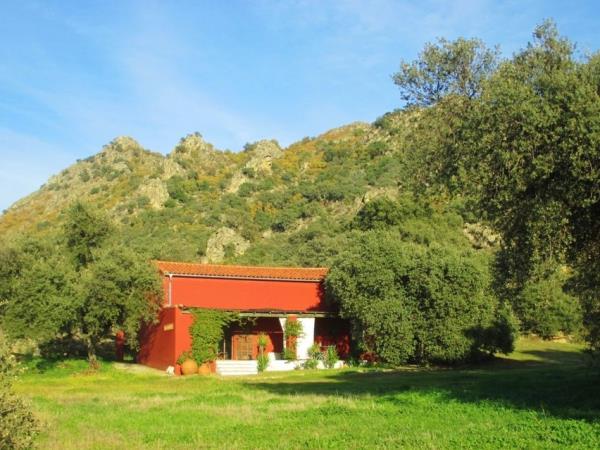 Rural accommodation with pool in Spain, sleeps 2