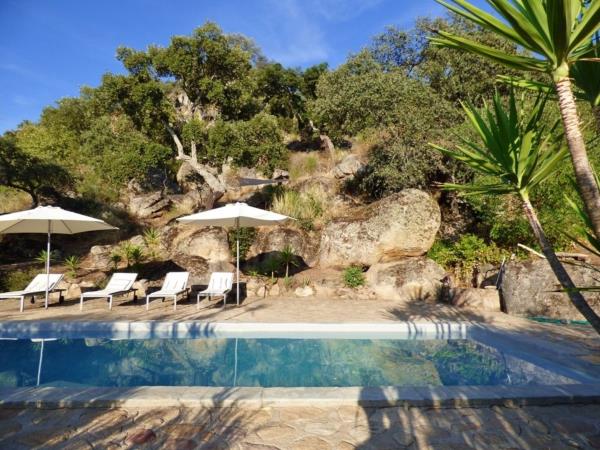 Rural accommodation with pool in Spain, sleeps 2